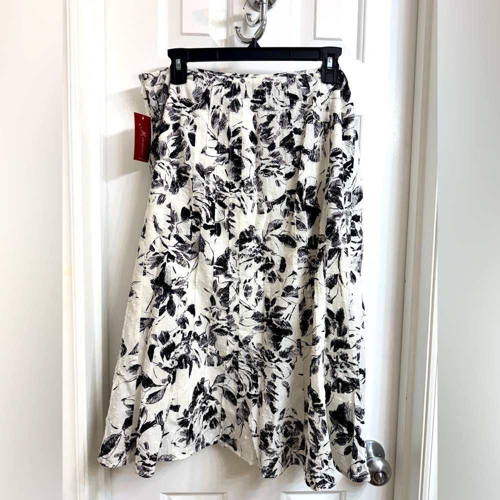 JM Collection Women’s  Black and White Swiss Dot Floral Midi Skirt, Size 12 NEW